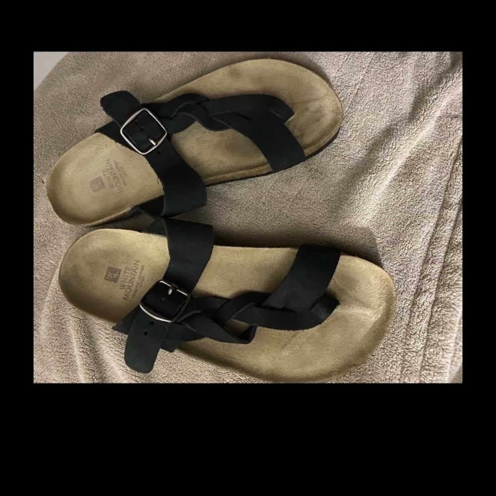 White Mountain sandals